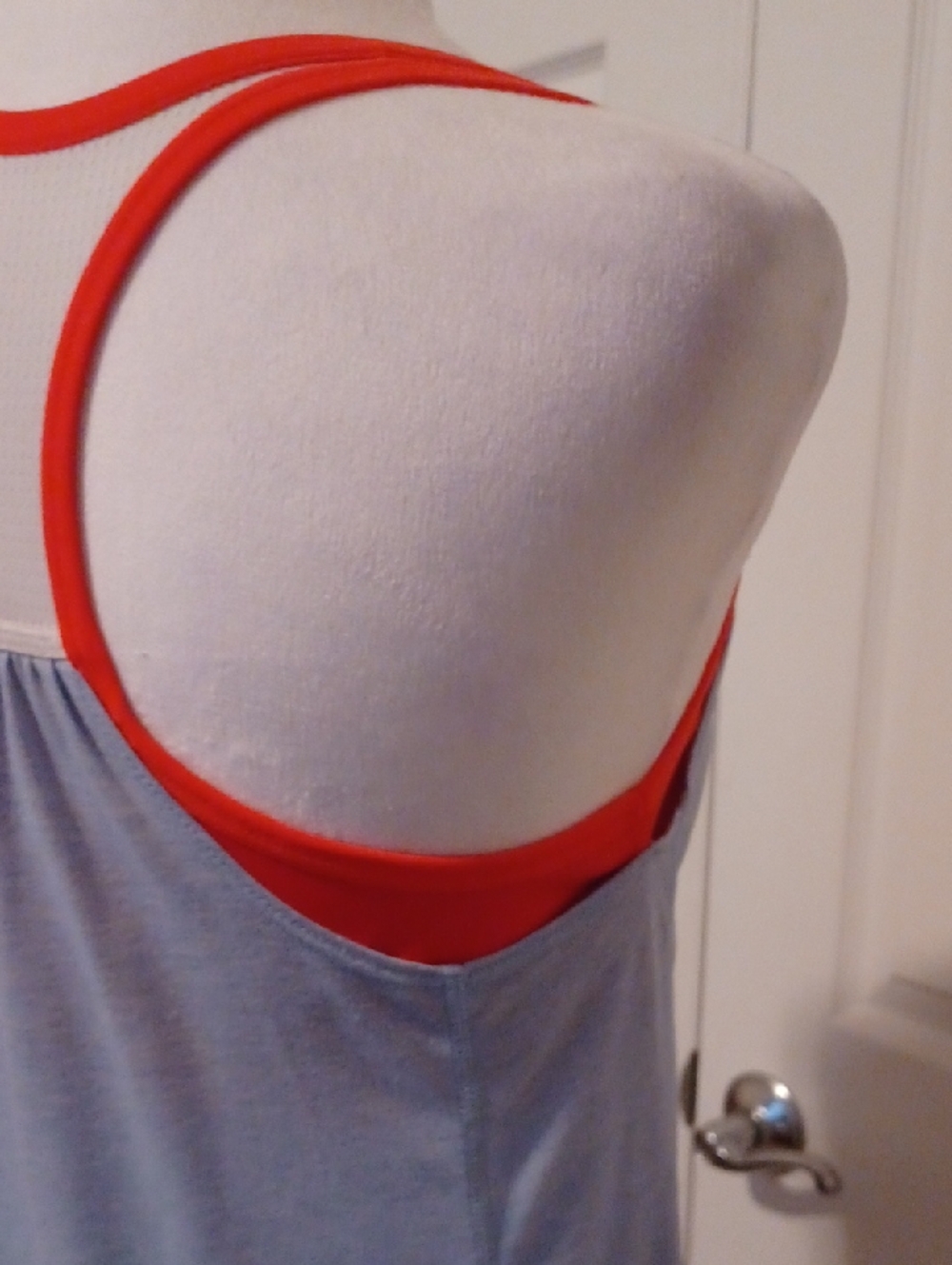 <> Nike Light Gray Tank with Bright Red Trim Women's Size XLarge - Picture 8 of 10